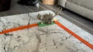 Hot Wheels Trick Tracks - Fossil Flip