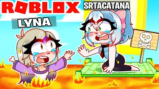 EL SUELO ES LAVA en ROBLOX Con LYNA !😱🤣 THE FLOOR IS LAVA 💥 | Srta Catana Roblox RolePlay