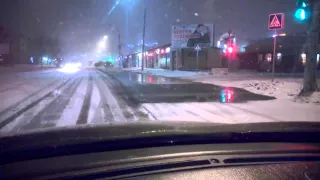 Асфальт кладут зимой г Омск