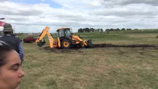 Expoactiva 2016. Demostración JCB 3CX