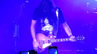 Gene Simmons and Ace Frehley - Sydney - 31 August 2018 - Ace Smoking Guitar Solo