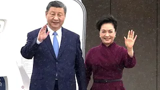 Chinese President Xi Arrives in Paris to Begin Europe Tour