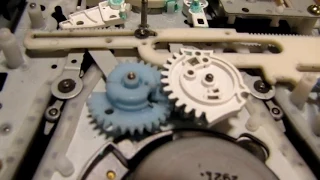 Sony VCR - SLV-595 HF - Tape Load Gear Repair