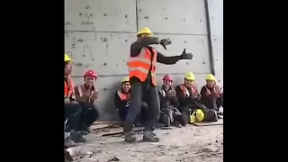 танец на стройке // dance at the construction site