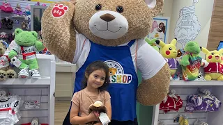 Sophia at build a bear shop The Mall #buildabear #chasepawpatrol #britishfilipino