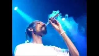 snoop dogg smoke weed live in a concert