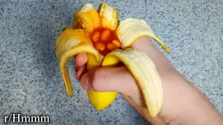 r/Hmmm | banana with the BEEEANNNNNSSS WTF