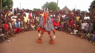 DANZA DE CEREMONIA ZULÚ