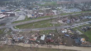 Tornadoes kill 3 and leave trails of destruction in the central US