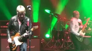 Status Quo Hammersmith Apollo 15/03/13  (pro sound) - Most of the time