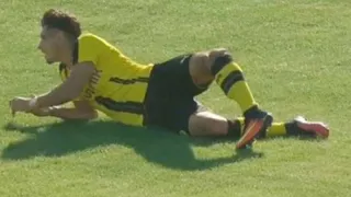 Sufre futbolista italiano terrible fractura en la cancha