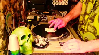 DrGiggles Old School Rave 1991 and 1992 breakbeat hardcore techno set live DJ Vinyl Mix video