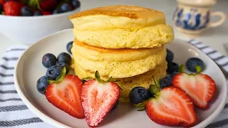 Fluffy and Delicious Japanese street food! $1 Cheap ingredients! Easy homemade Souffle pancakes