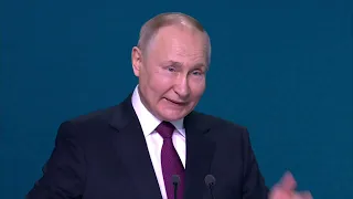 Владимир Путин призвал обеспечить массовое внедрение искусственного интеллекта