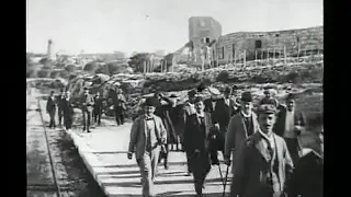 Départ de Jérusalem en chemin de fer [Leaving Jerusalem by Railway] (Alexandre Promio, 1896)