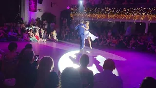 Argentine tango: Paula Tejeda & Lucas Carrizo - Yunta De Oro (glitch)