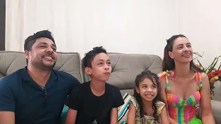 reação da Alejandro Rodrigues e família ao ver apresentação dele no The Voice Kids na TV Globo