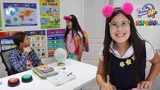 Maria Clara y JP en un día en la escuela | Una historia divertida en la clase