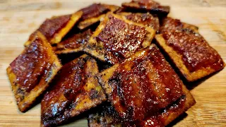 Candied Bacon Crackers - It's the Appetizer!