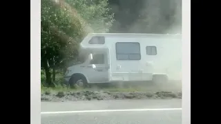 Erratically-driven RV recorded crashing on the Coquihalla