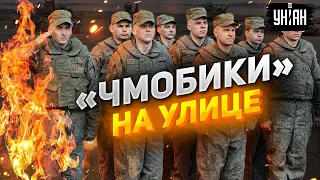 Спят на улице неделю. В РФ "мобиков" не пускают в часть