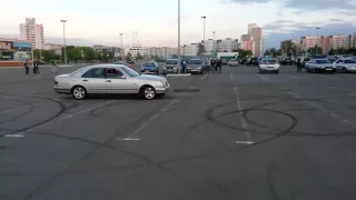 Mercedes-Benz E320 w210 drifting,burnout