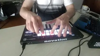 Novation Launchkey Mini MK3 finger drumming