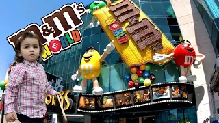 Las Vegas Free Attractions: M&M'S World Walkthrough [4K UHD]