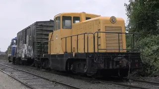 Abandoned boxcar/80 tonner locomotive move - Newport & Narragansett Bay Railroad - 9/25/2023