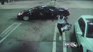 VIDEO: Car thief returns baby