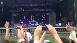 Hurts- Evelyn (live at Subbotnik festival 06.07.2013)