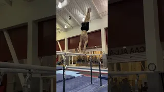 Balancing on one bar is hard 😅 @kd.training #gymnastics #gymnast #gym #fail #fails #sports #ncaa