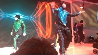 CES 2014: Vlog Day 2 - Kid Break Dancers, Jabbawockeez & Fleetwood Macs