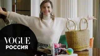 Что в сумке у Эммы Уотсон? | Vogue Россия