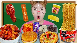 Korean Convenience Store Food Mukbang in School by HIU 하이유