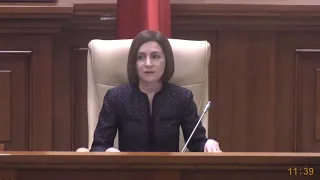 Maia Sandu - discurs în Parlament. Vladimir Voronin - protestează.