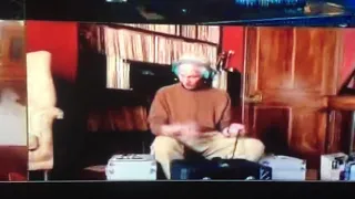 Charlie Watts, Rolling Stones, toca “Air-bateria” no One World Together At Home