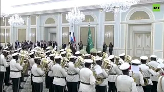 Сауд. Аравия встретила Пыню импровизацией на тему гимна РФ