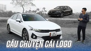 Đi ô tô và câu chuyện của cái logo Kia K5 và Toyota Camry