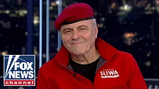 Curtis Sliwa threatens to SHUT DOWN NYC bridges over Adams' 'sanctuary' status