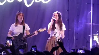 Dodie - 'In The Middle' clip (Dublin, March 2019)