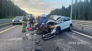 Автоледи не смогла перестроиться Дтп на трассе М-11 в Бологовском районе