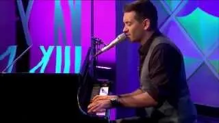Aaron Shust Sings "The God of Brilliant Lights" - The 700 Club