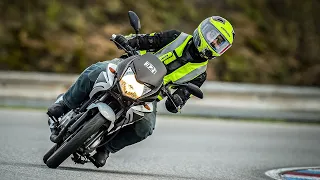 MOTOŠKOLA [Sršeň] v Brně na 125 ccm!