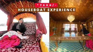 A Night In A Luxurious Houseboat At Dal Lake | कश्मीरी Houseboat कैसा होता है? Houseboat Tour