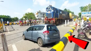 Heavy Driver Stuck in Front of Fastest Indian  Railway Engine Passing At Railgate