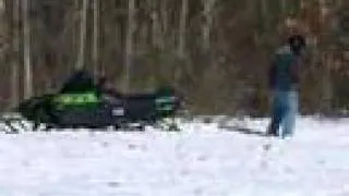 SNOWMOBILER'S SHOCKING BIGFOOT ENCOUNTER - CAUGHT ON VIDEO