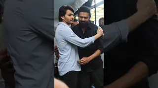 Allu Arjun, Mahesh Babu Console Prabhas, Vijay Deverakonda Pays Respects to Krishnam Raju sir.