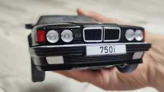 BMW E32 7 SERIES 750i black metalic 1:18 scale metal model MCG UNBOXING