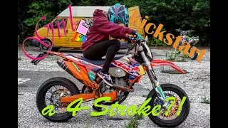 Is a GIRL able to kickstart a 4-Stroke-Supermoto?/ KTM EXC-F 350!
